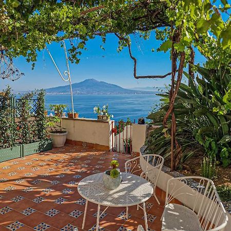 La Torretta Sea View Rooms Vico Equense Luaran gambar