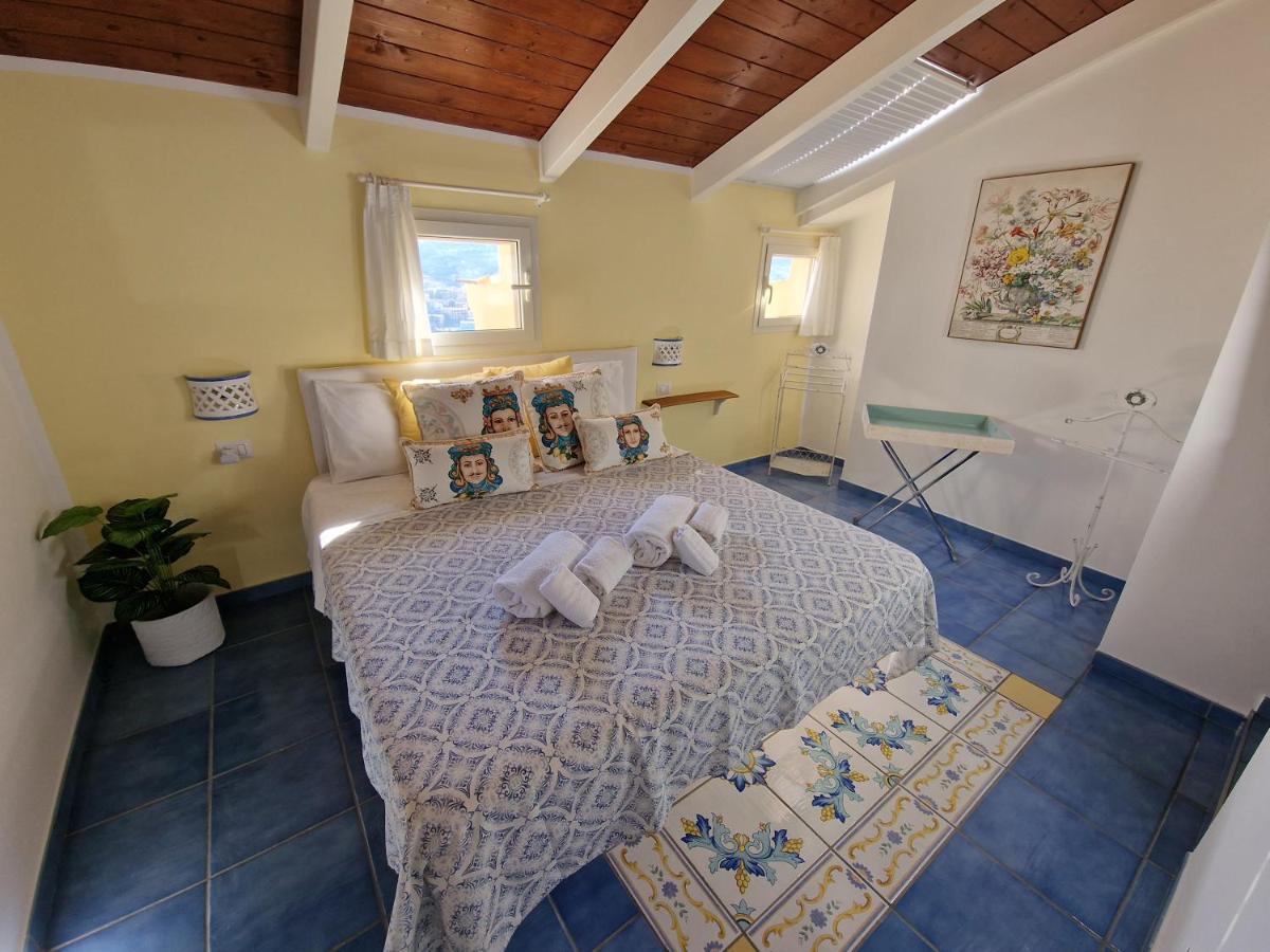 La Torretta Sea View Rooms Vico Equense Luaran gambar